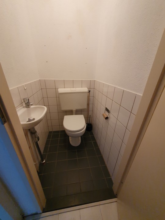 toilet